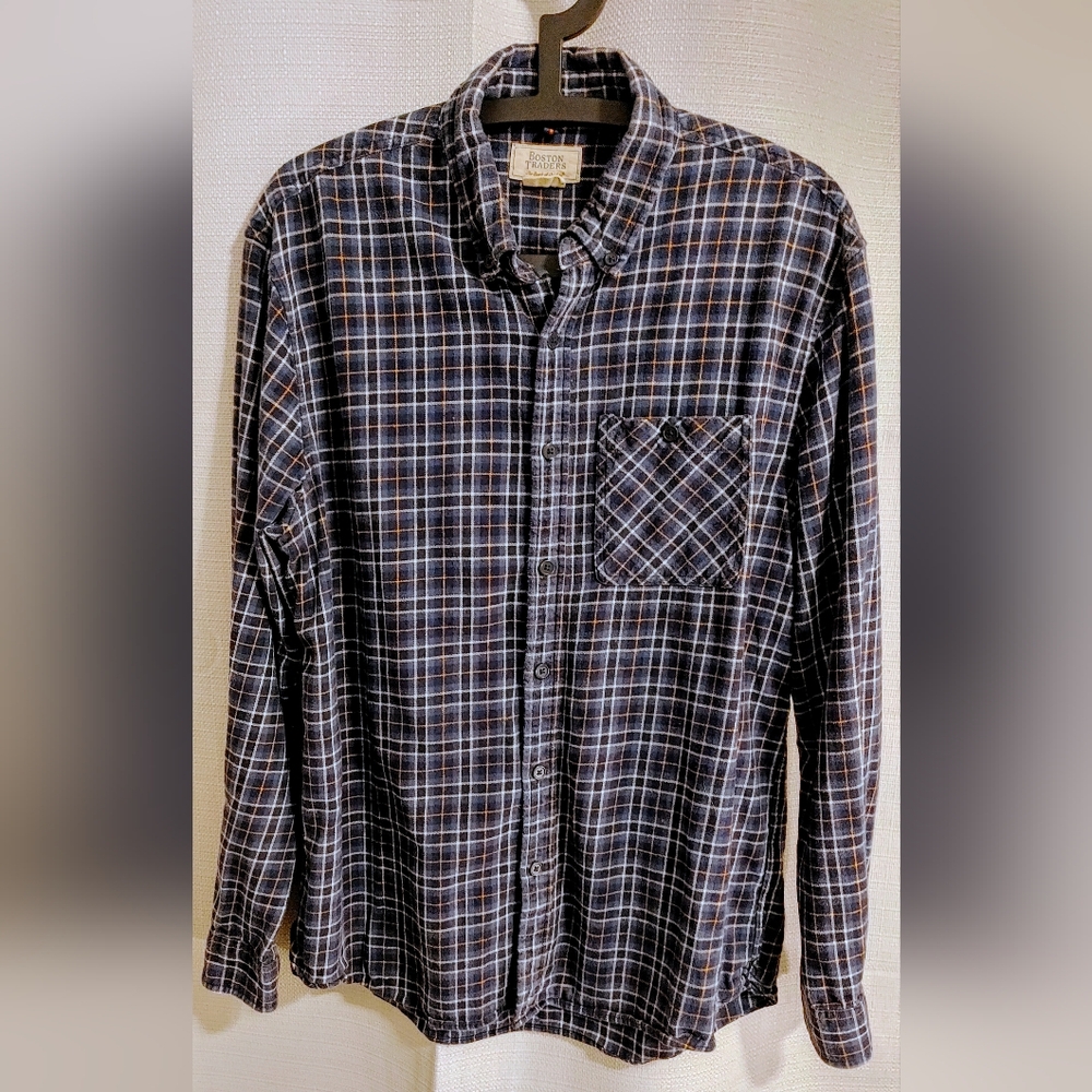(4/$20) Boston Traders Men's Blue Checkered Flannel Button Down Shirt, Size L